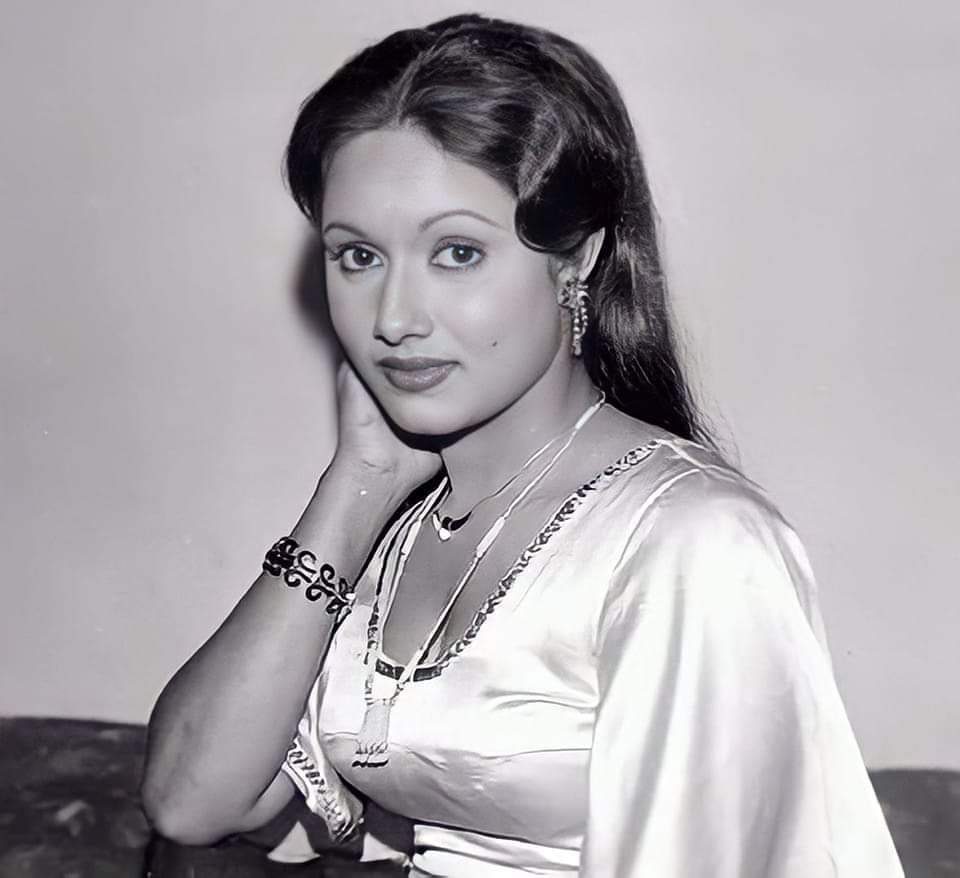  Rozina 