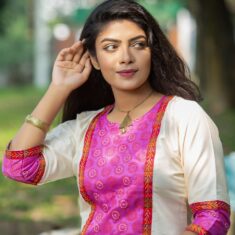 ঈষিকা সাকিন